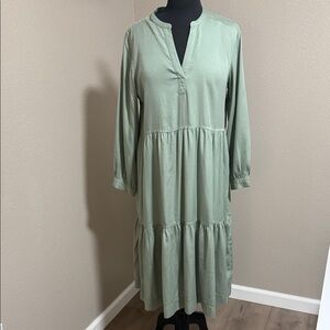Free assembly Sage Green Long-Sleeve Tiered Midi Dress